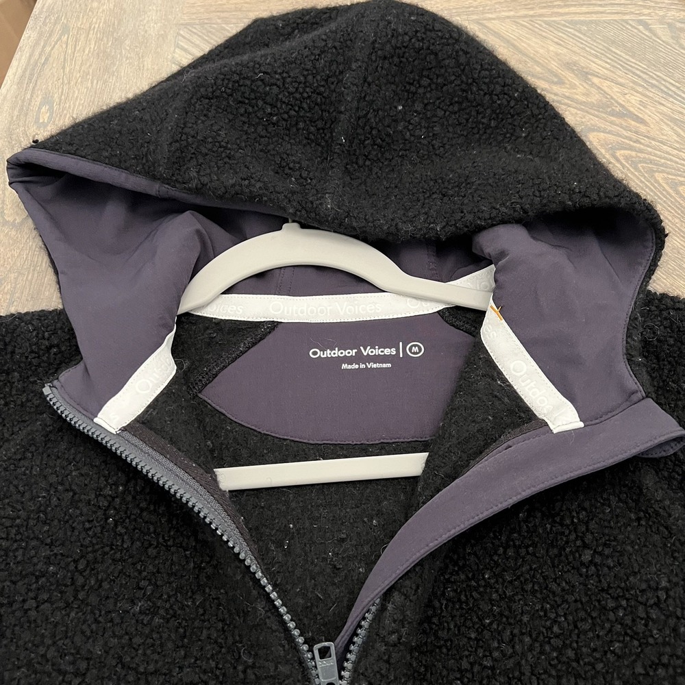 Women's Outdoor Voices Fleece 1/2 Zip Hoodie Size Medium Black - Picture 4 of 8